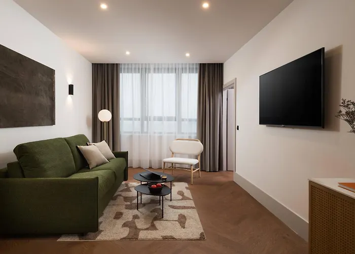 Master Wola * Warsaw